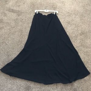 Veronica M lined long skirt size Large